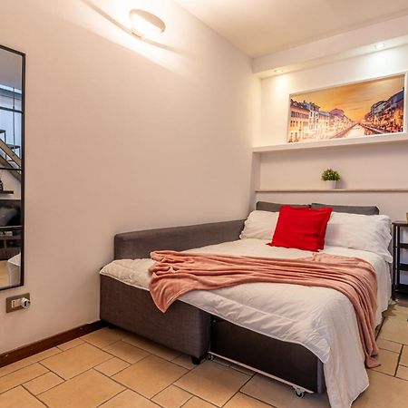 Romantic Suite Navigli - 15Min Duomo - Free Parking Milan Exterior photo